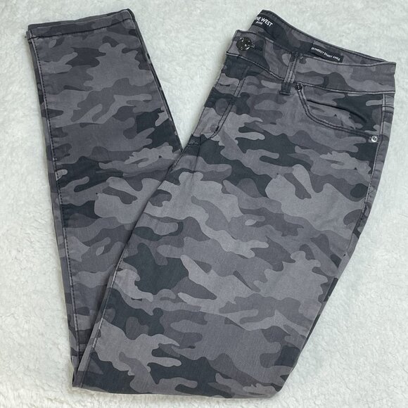 Nine West Jeans Womens 6 Brown Camo Floral Skinny Ankle Mid Rise Denim 28x28 - Picture 1 of 11